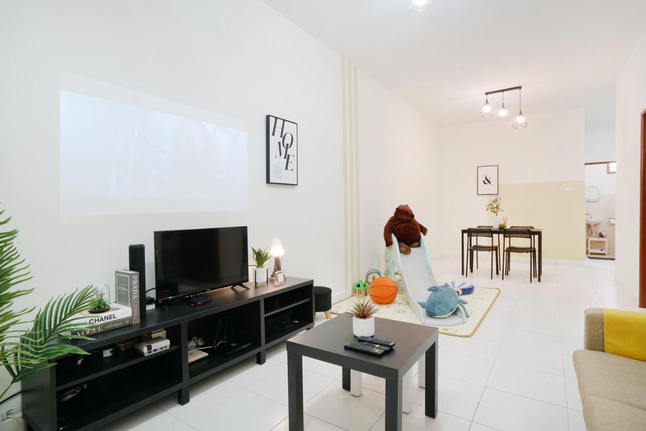 Desaru Beach Waterpark Tvbox By Joyfully 20B10 Exteriör bild